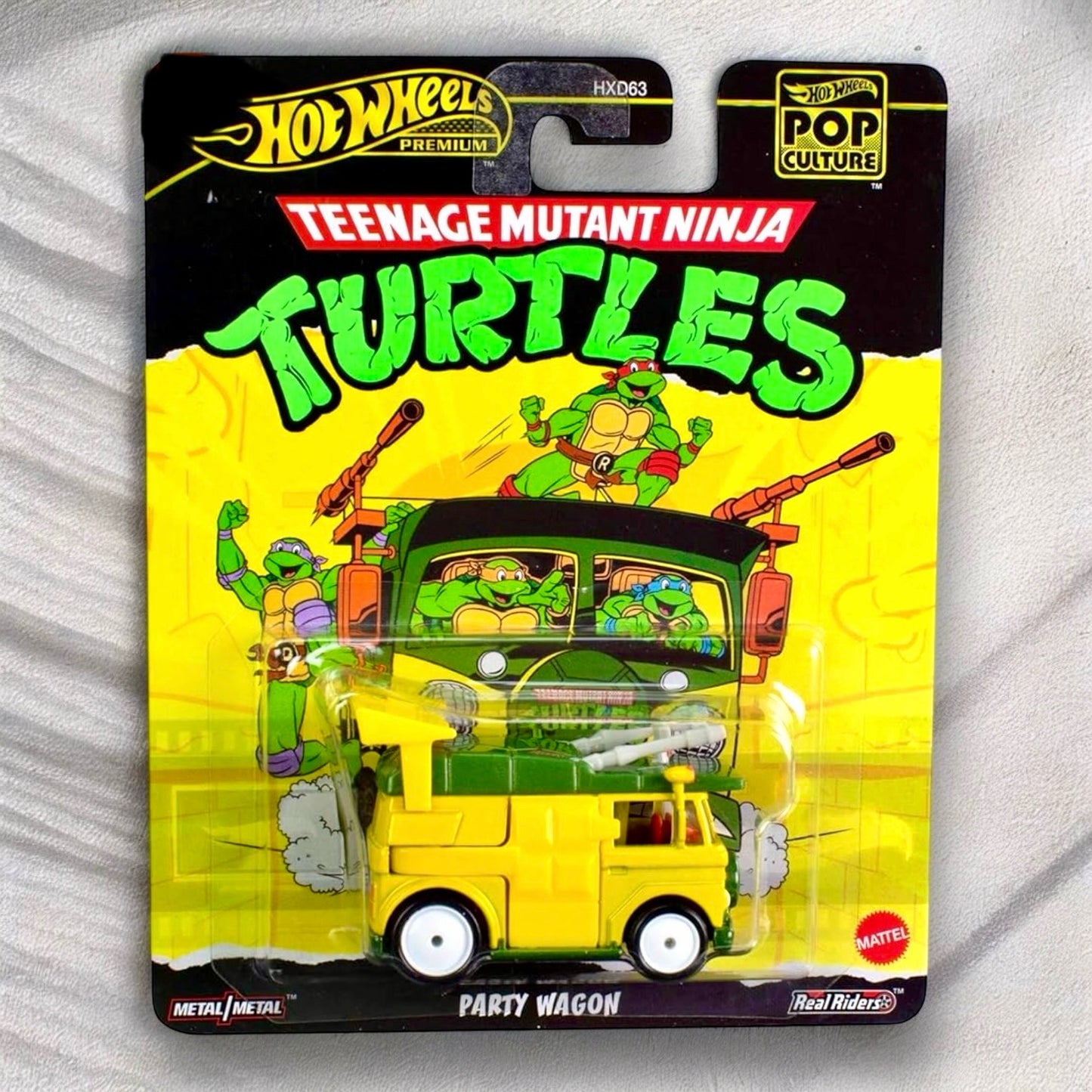 Hot Wheels - Premium 1:64 - Party Wagon TNMT Edition