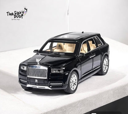 1:24 Die Cast Rolce Roycé Cullinan Car. ( Random Colour)
