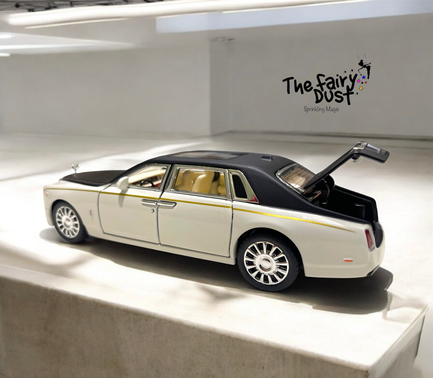 1:38 & 1:32 Rolce Royce Phantom Die cast Car : Lights , Sounds , Opening doors and Boot.