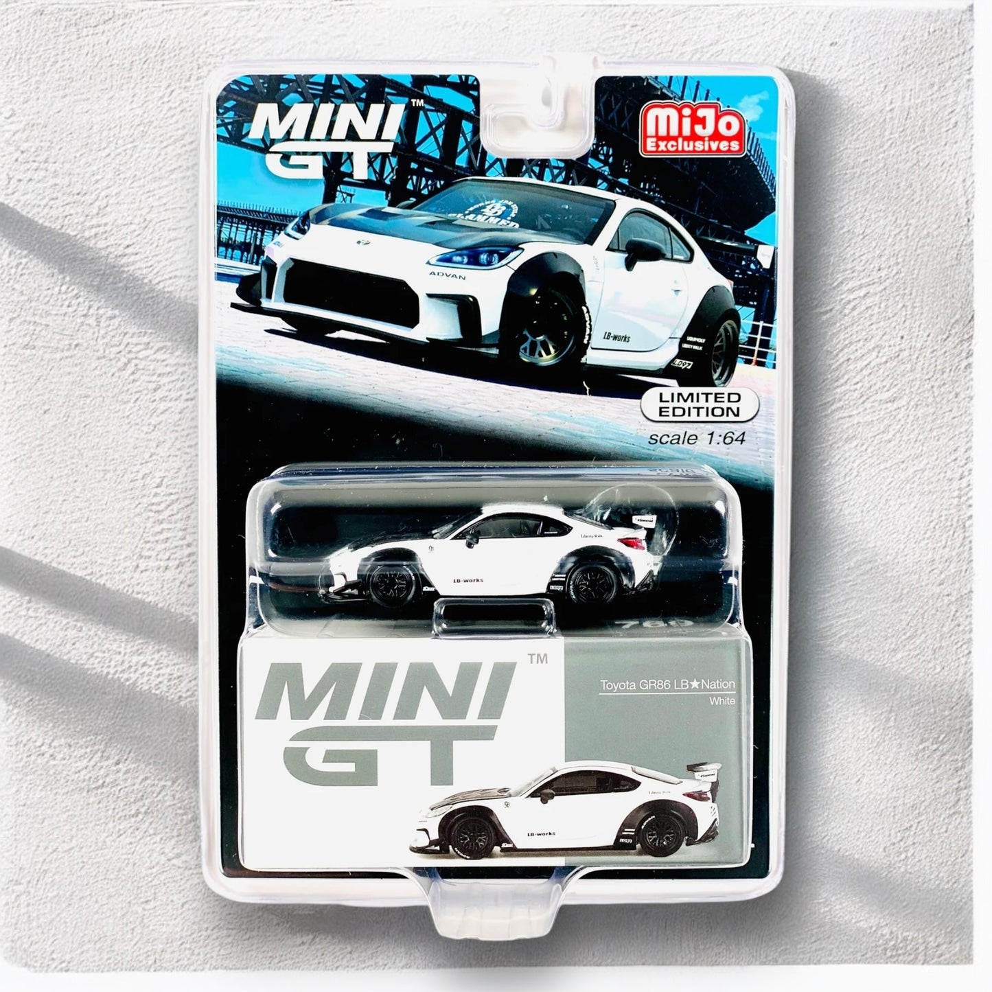 *MINI GT - 1:64 - Imported - Toyota GR 86 White