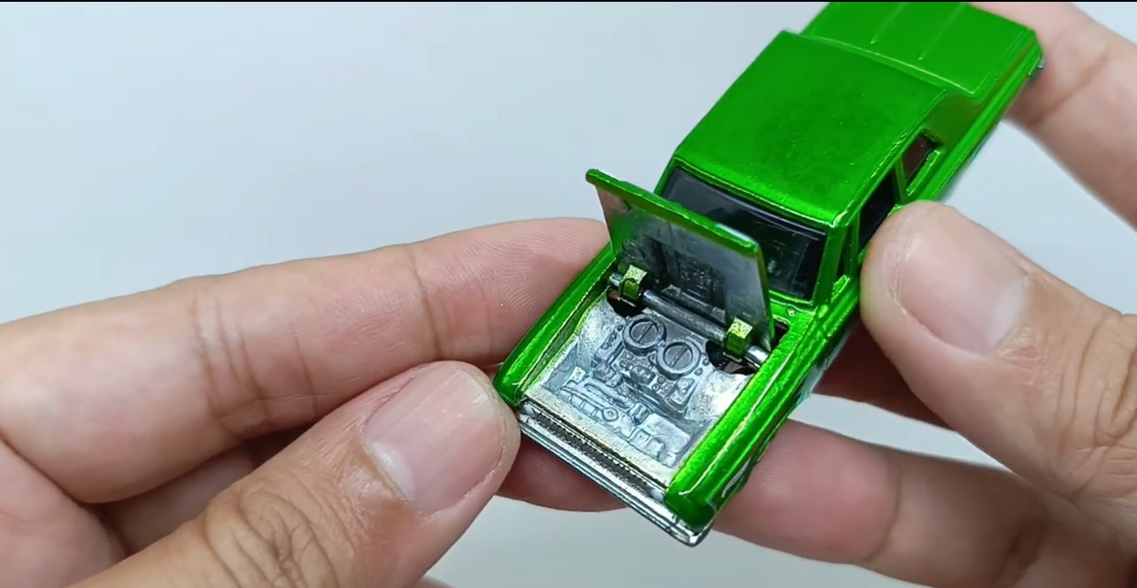 Hot Wheels Ultra Hots- ‘64 Dodge 330
