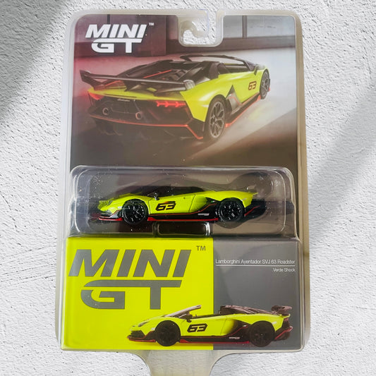 *MINI GT - 1:64 - Imported - Lamborghini Aventador SVJ 63 Raodster (green)