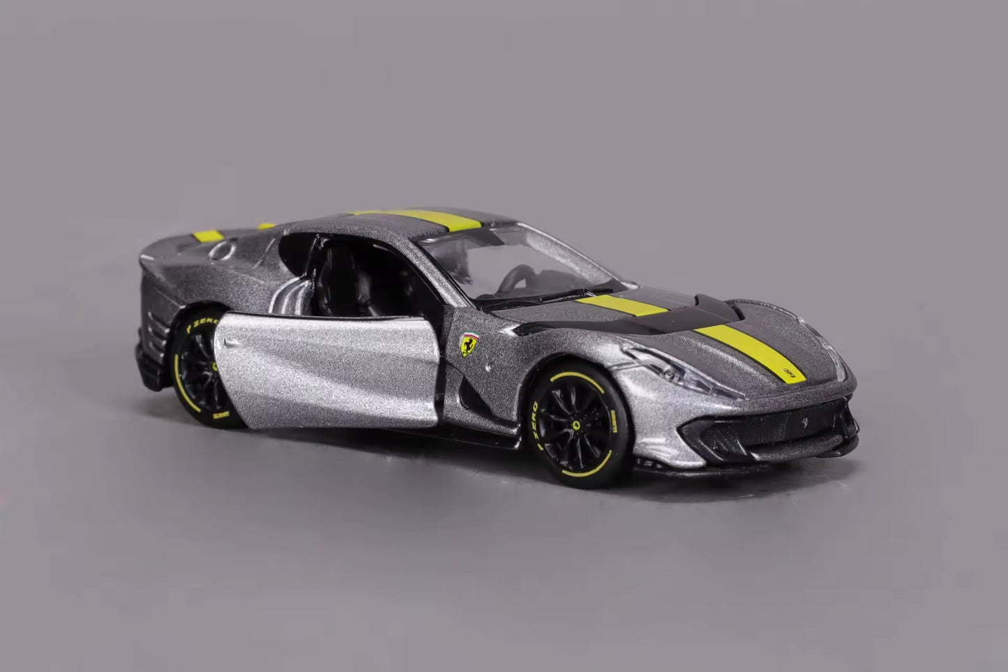 1:64 Bburago Scale Model Die Cast- Ferrari - 812 Competizione - Silver - Moving Parts