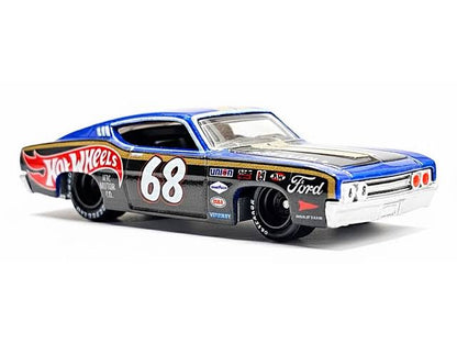 Hot Wheels Premium Boulevard'69 Ford Torino Talladega imported