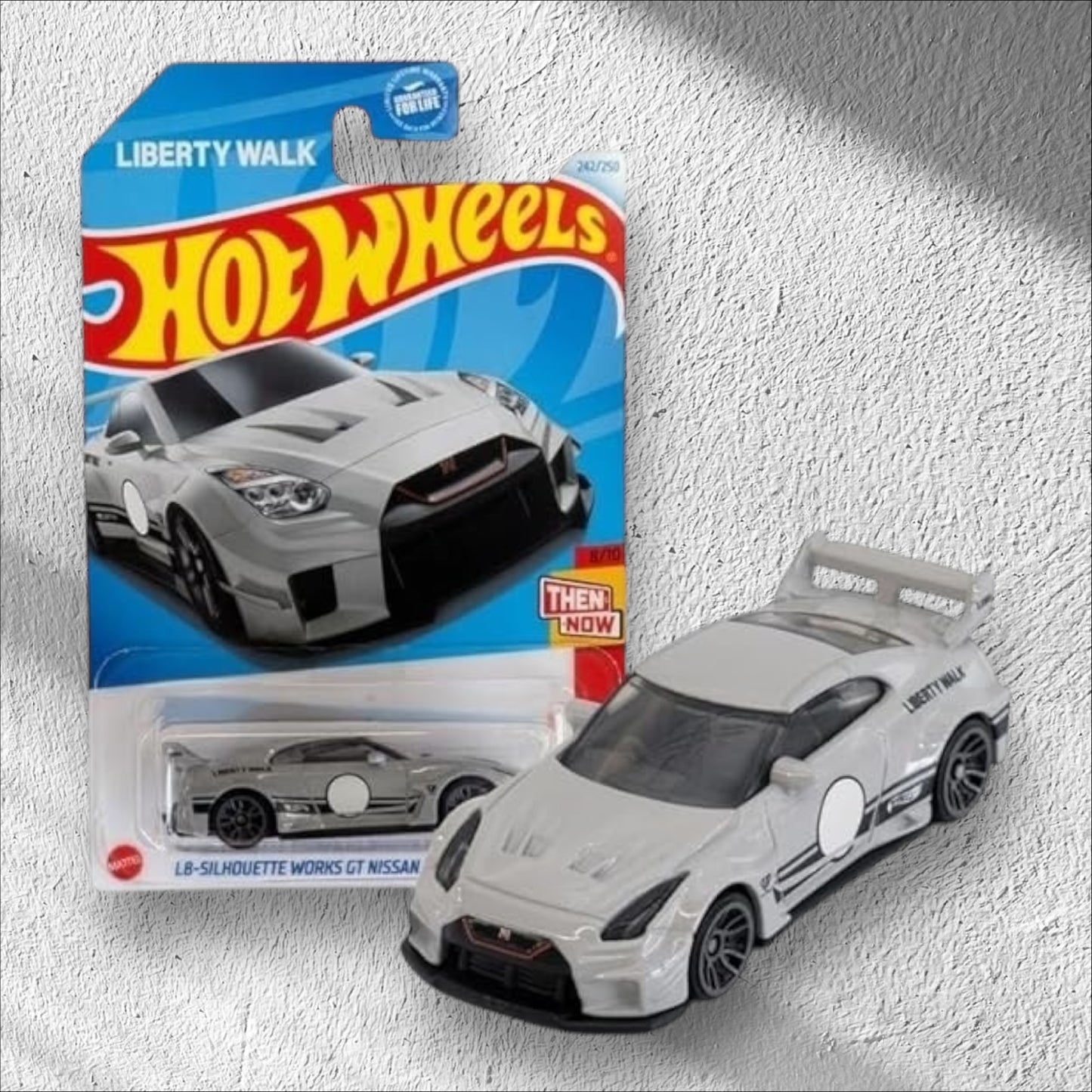 Hot Wheels - Premium 1:64 Nissan 35 GT RR- Liberty Walk Silhouette works