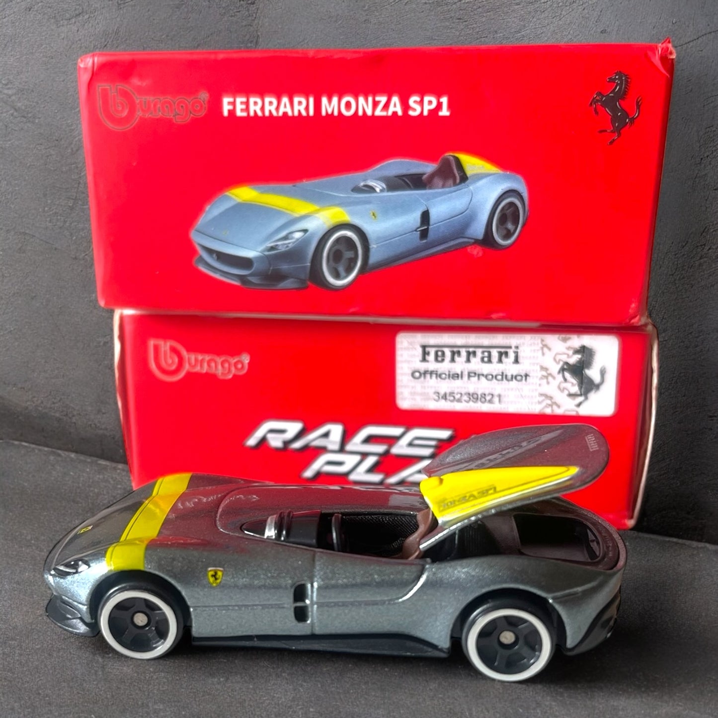 1:64 Bburago Scale Model Die Cast- Ferrari - Monza  SP1 (Moving Parts)
